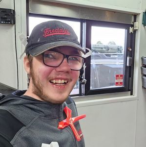 Meet your Posher, Cameron